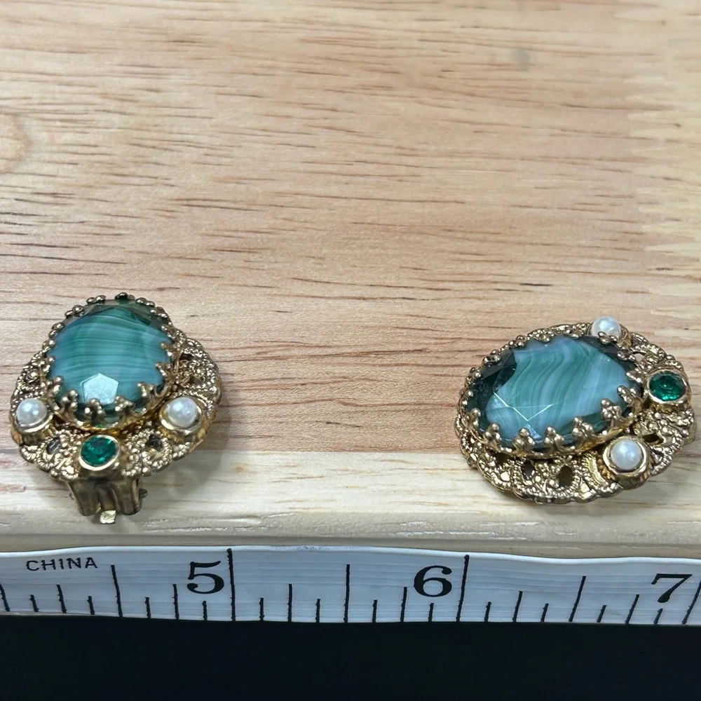 West Germany 1950-60’s Vintage Gold Clip On Filigree Earrings - Picture 7 of 9